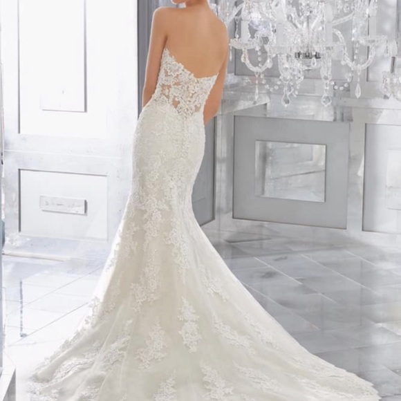 Mori Lee by Madeline Gardner Marni Ivory Lace Wedding Gown - Picture 2 of 14